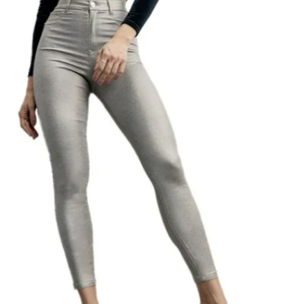 Captura de pantalla 2024-04-12 221703